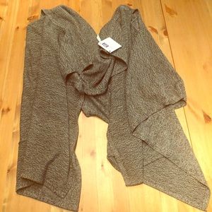 NWT Live Freely Wrap